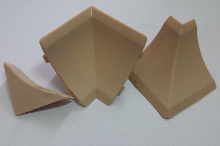 Комплект аксессуаров для плинтуса 18х18х3,0 151/147/1271/1312