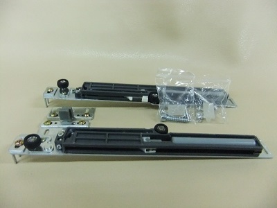 Доводчик дверной для шкафа-купе (50)