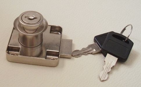 Врезной замок