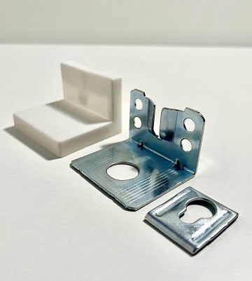 Усиленный Уголок,Оцинкованный,42,5*33 мм, Железная деталь 4030*1.2 мм, 33 г, с пластиковой крыш(500)