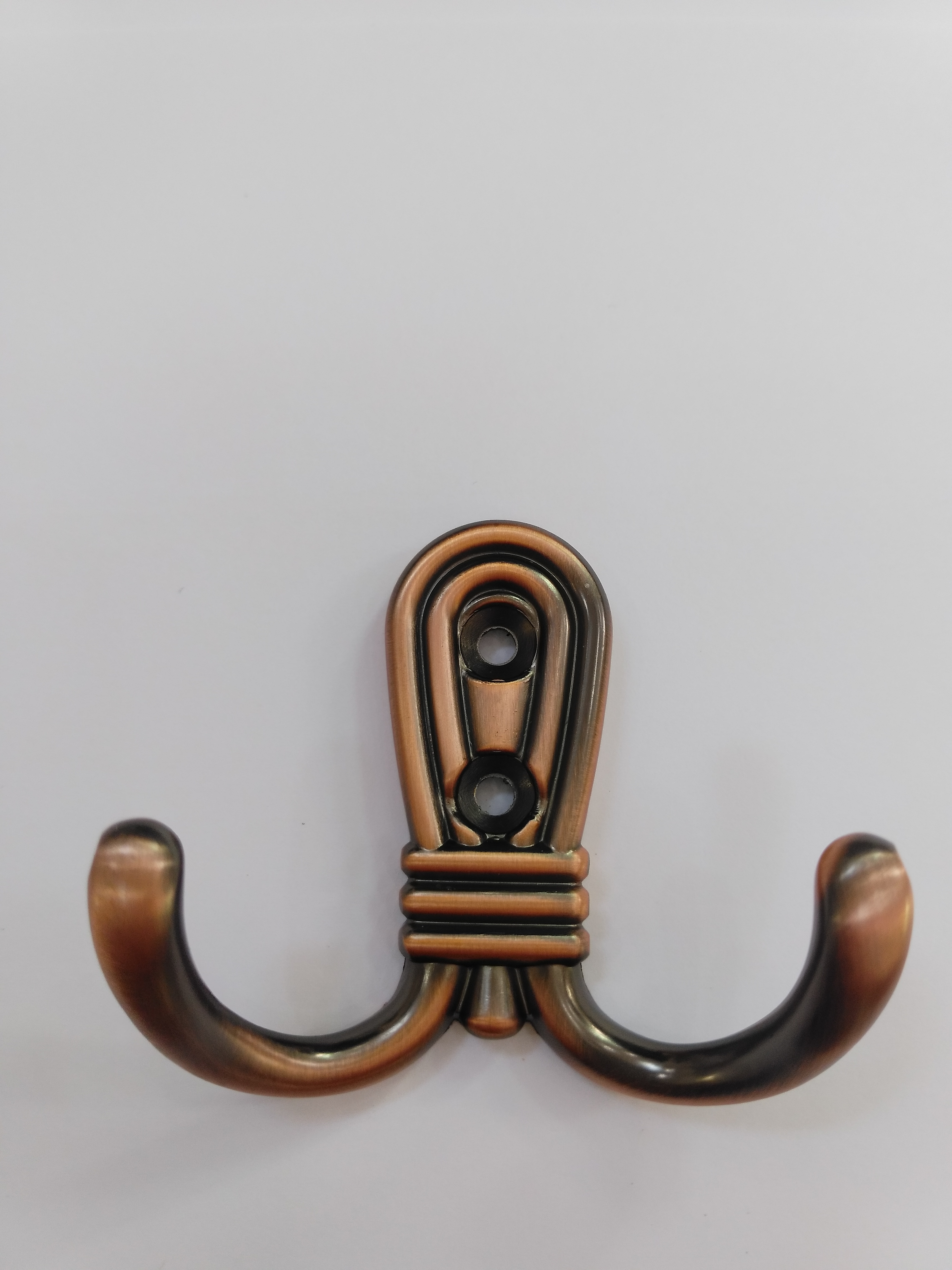 Крючок 2-х рожковый мат.антич.медь (500/50)