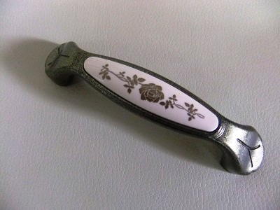 Ручка-скоба старинная бронза 096 (44) + керамика(45) / 