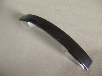 Ручка-скоба хром+дуб венге 096 мм (25)