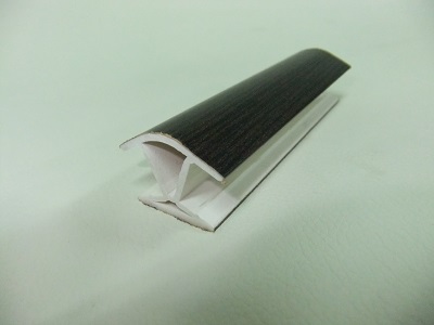 Угол универсальный 135 к цоколю Н-150 (орех темный)