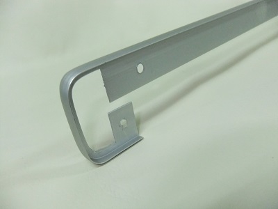 Планка-плинтус алюмин.белая 3м(60)