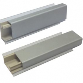 Плинтус алюминиевый прямоуг. 3,05 (63)