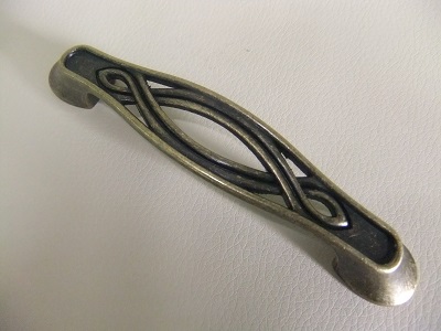 Ручка-скоба бронза 096 мм (60/300)